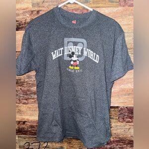 Disney, Hanes Tee, Size M
#0372